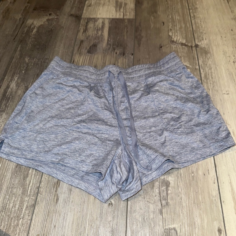 90 degree reflex shorts